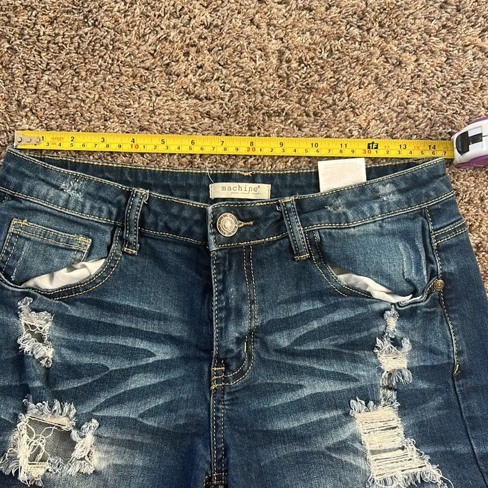 Machine Distressed Ladies Jean Shorts sz 30 Blue - Image 5