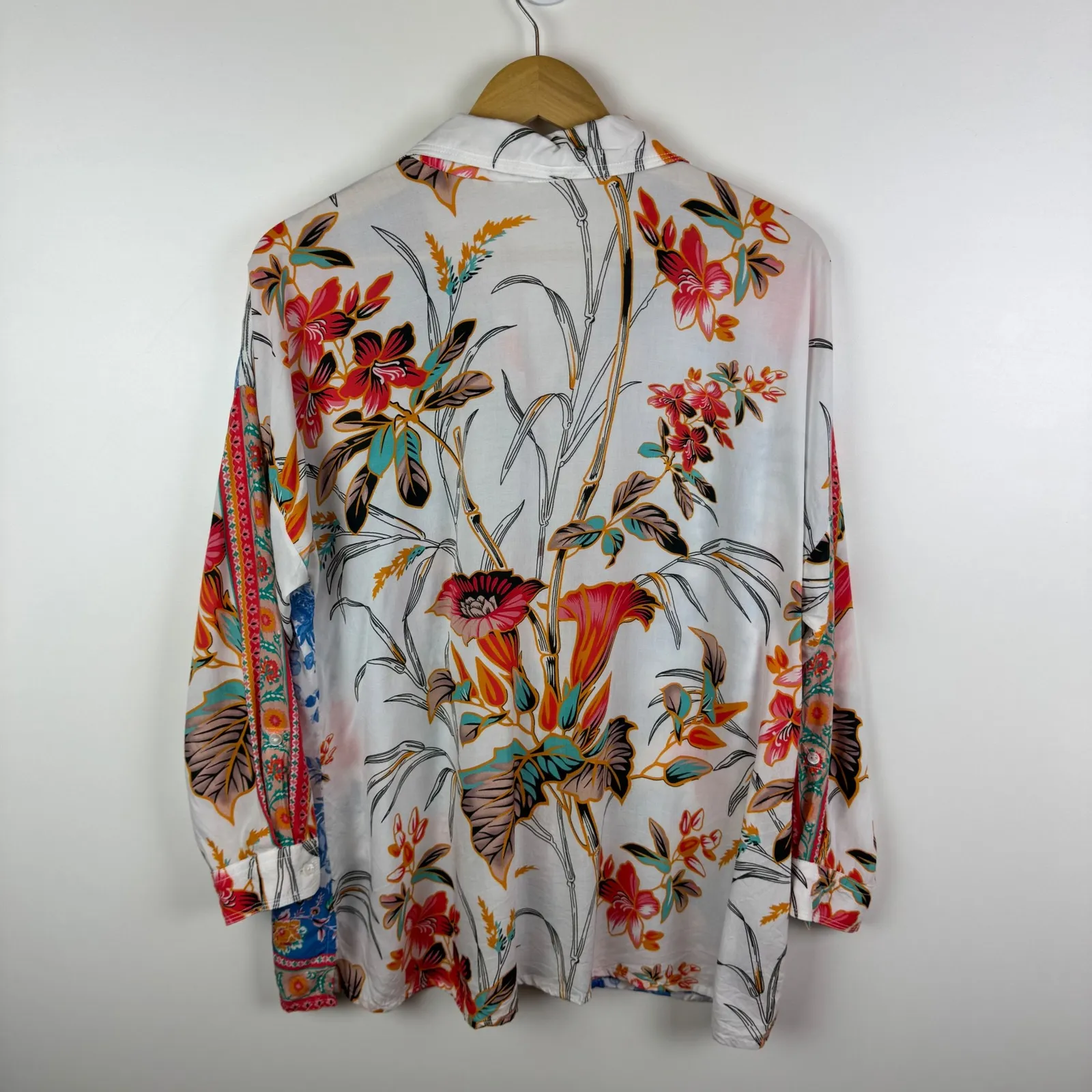 Soft Surroundings Floral Button Front Blouse Large Colorful Resort Boho‎ Chic - Image 5