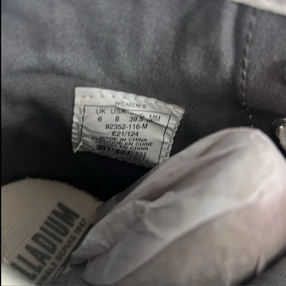 PAMPA HI Boot Color Star White Size 8 NIB - Image 13