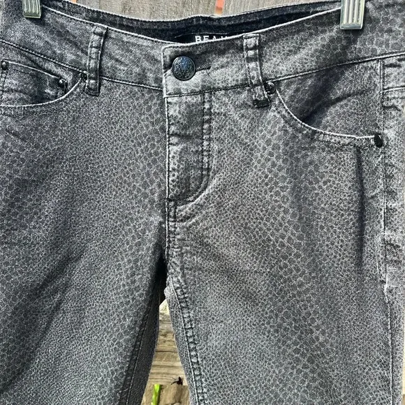 Black snake print denim pants size 6p Beau Dawson zipper button fly pockets - Image 1