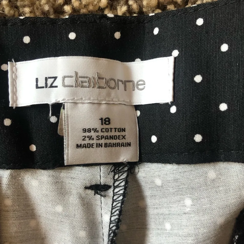 Liz Claiborne Bermuda Emma Shorts Black White Polka Dot New NWT Size 18 - Image 3