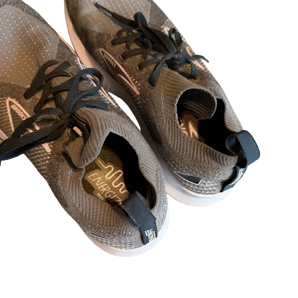 Brooks Levitate 5 Running Shoes Athletic Workout Outdoor 5K Trail Size 9.5 Women - Image 2