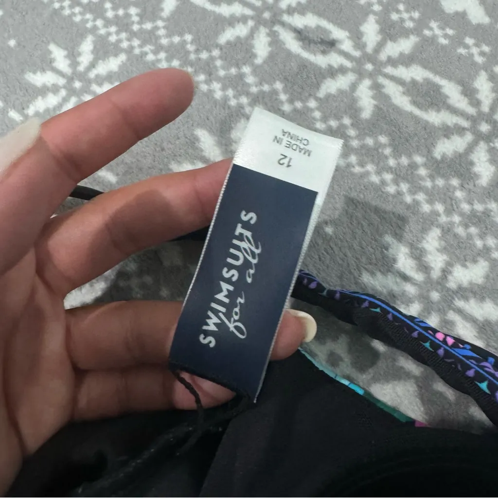 NWOT Swimsuits for All Plunge One Piece Swimsuit‎ in Floral Garden Size 12 Black - Image 9