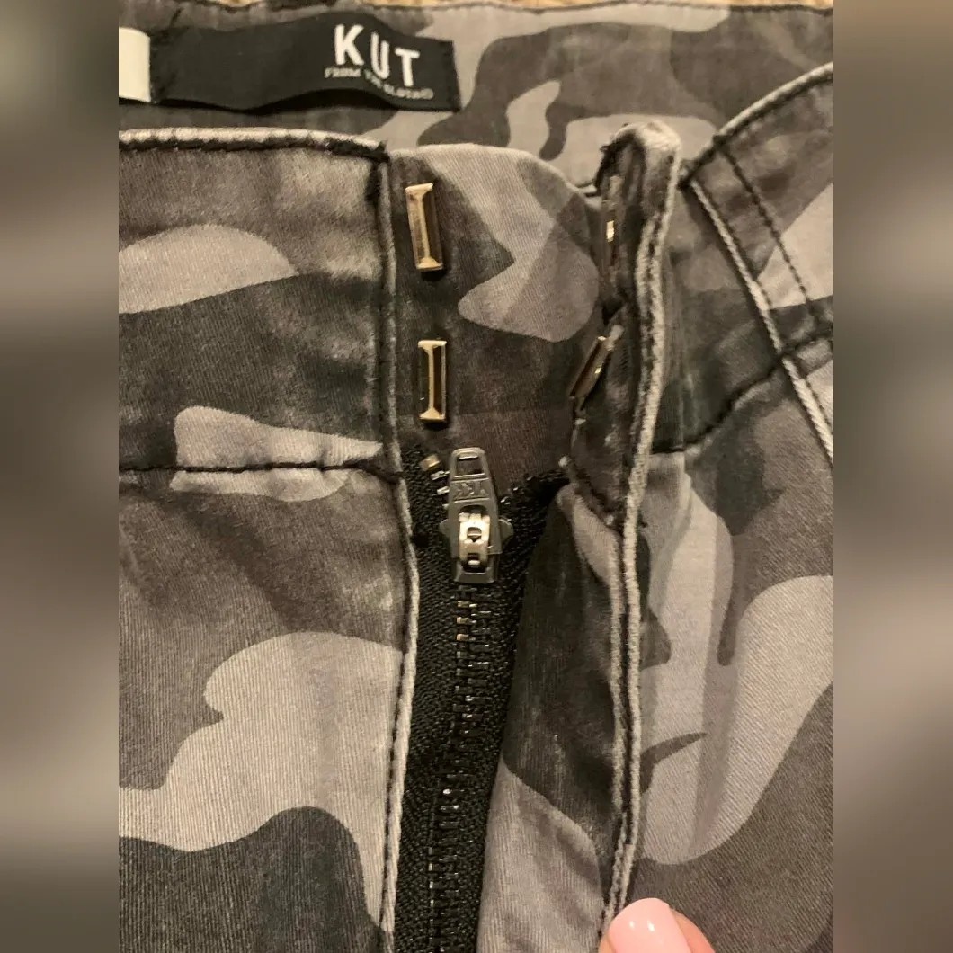 ​KUT from the Kloth Reese Camo Ankle Pants 16 Straight Leg Fab Ab Utility - Image 6