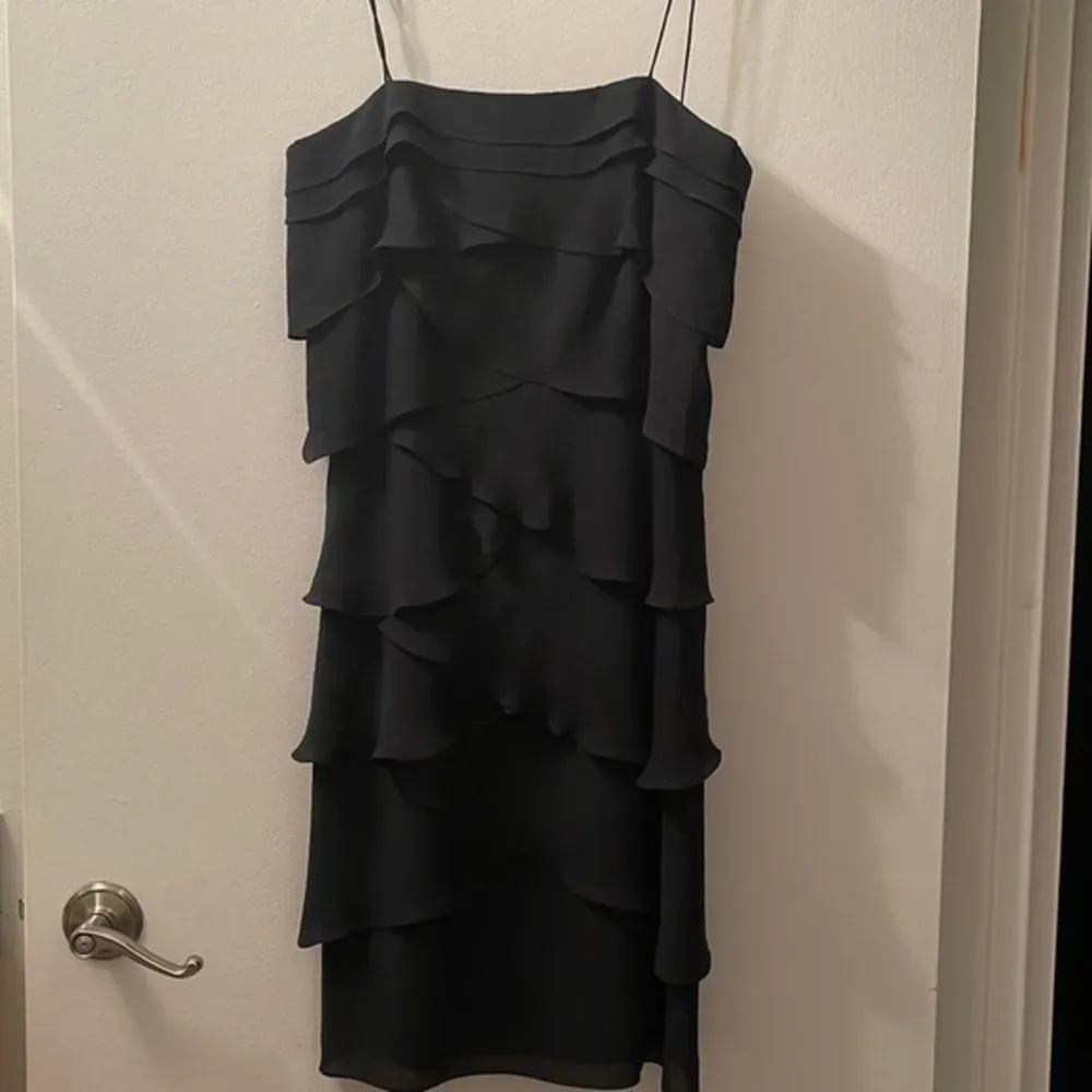 NWOT JOVANI Black tiered cocktail dress - Image 12