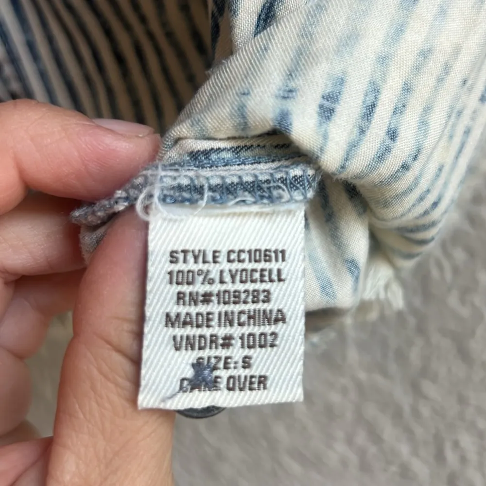 Vintage Havana Cropped Button Down Shirt size Small - Image 10