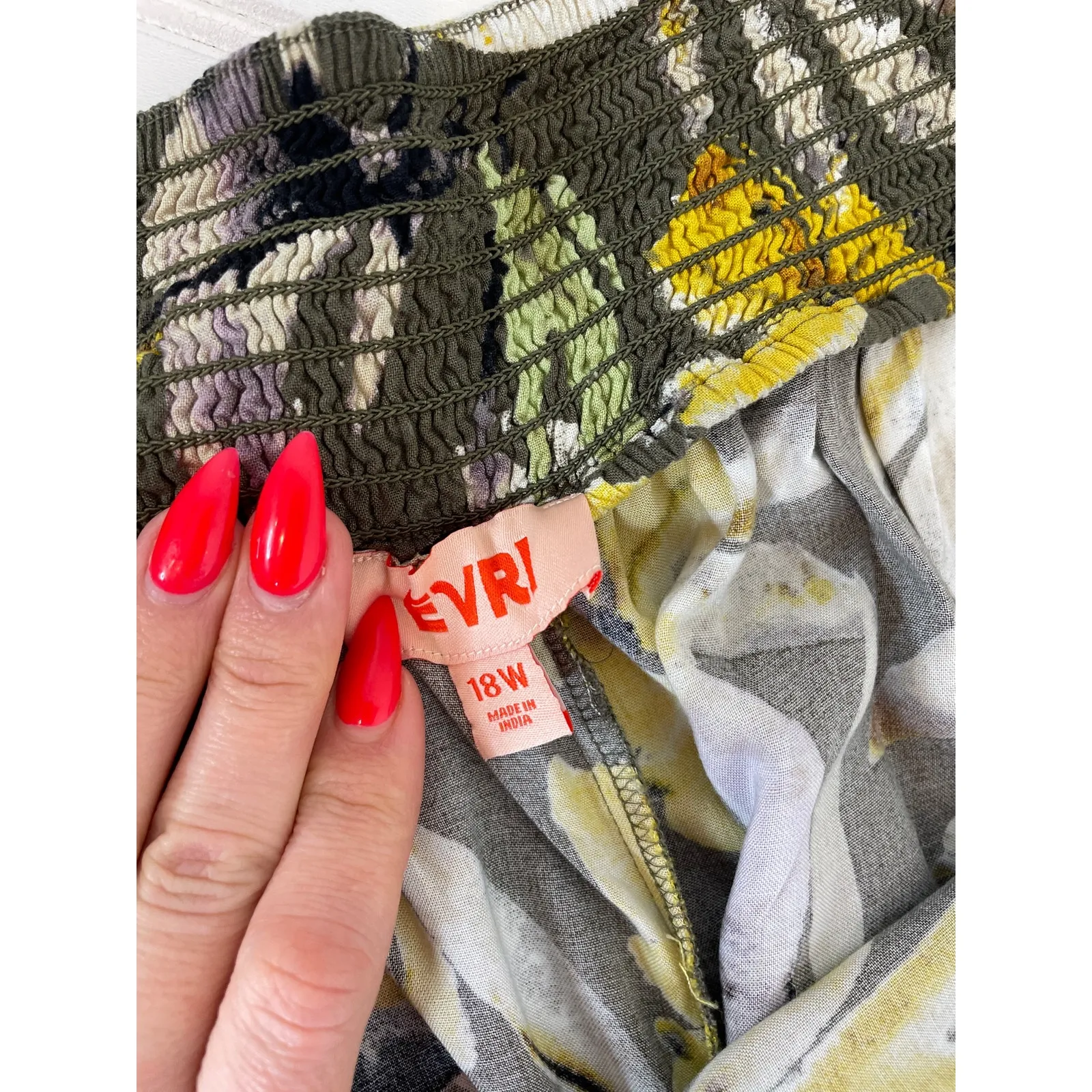 Ashley Stewart & Evri Wide Leg Cropped Pants & Working Vest Bundle Plus Size 18 - Image 9