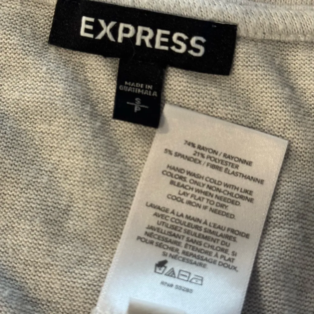 Express Light Gray V-Neck Short Sleeve Top size S/P - Image 6