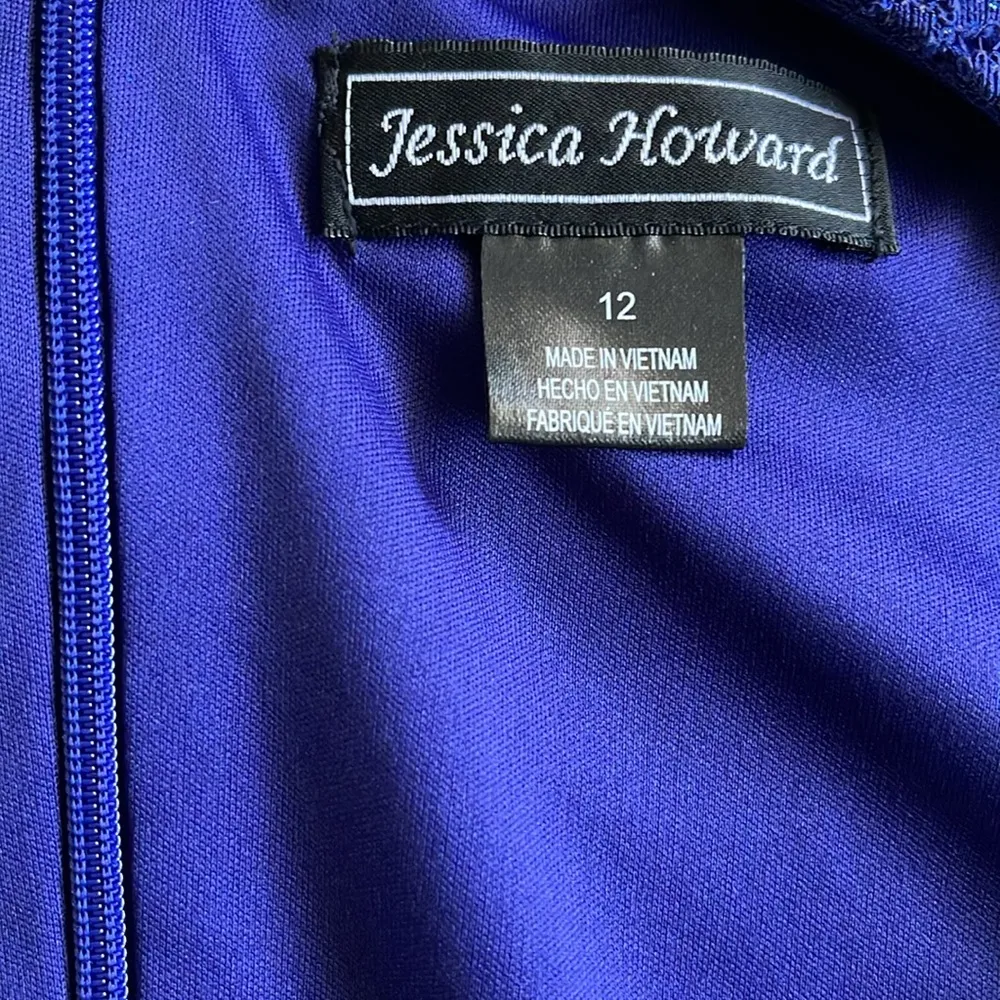 Preowned Jessica Howard Women's Lace Bodice
Ruffled Gown Blue Size 12 - Image 5