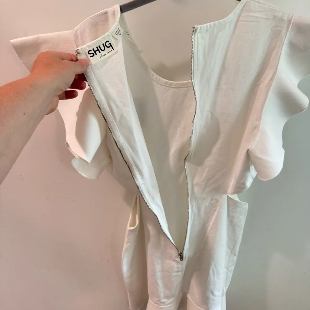 NWT Shug August White Cut Out Mini Dress Medium - Image 8