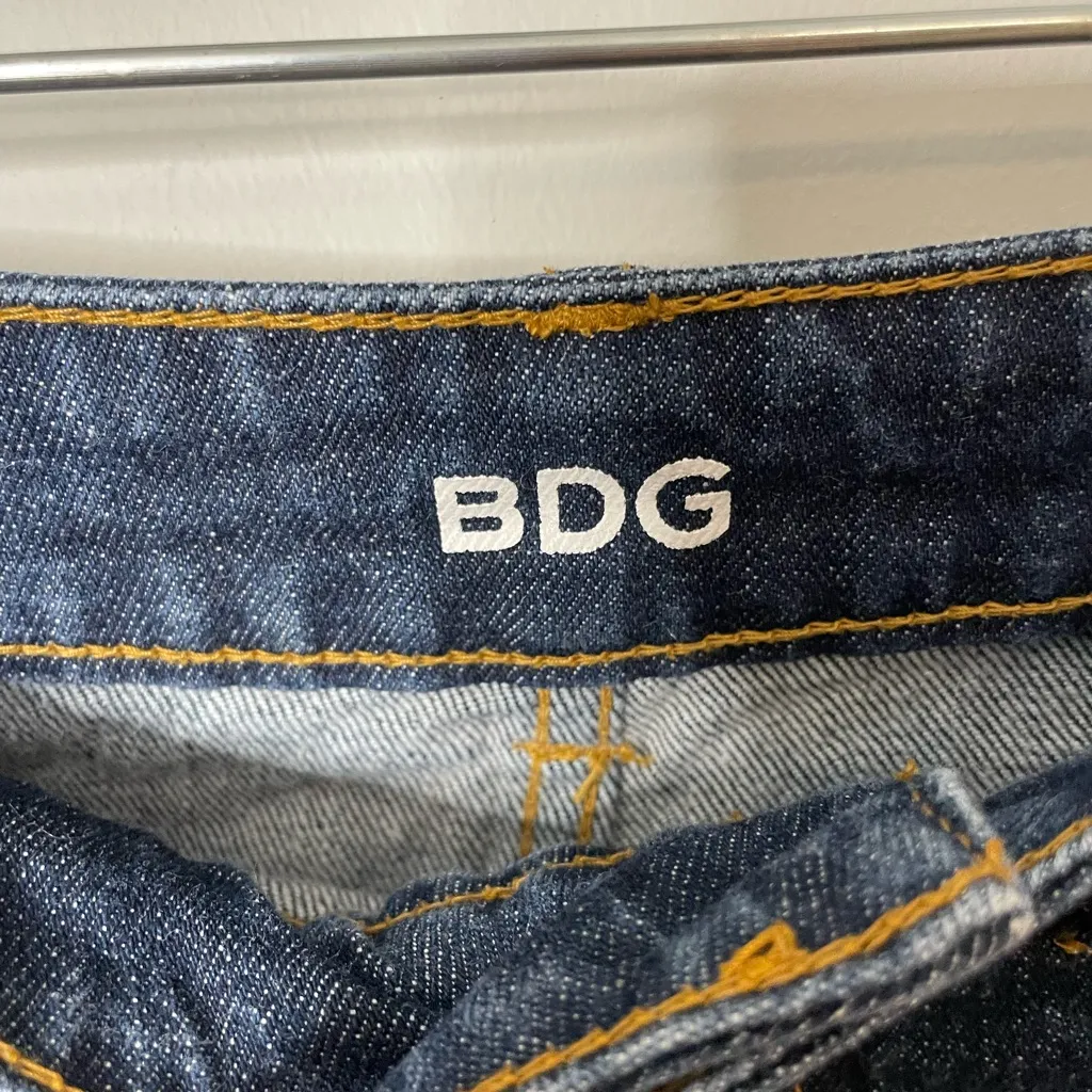 BDG High Rise Erin 5 Pocket Shortie Women’s Shorts Sz 28 W Excellent Condition - Image 6