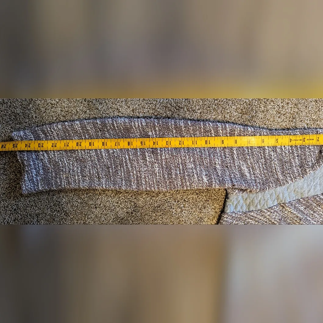 Sanctuary nubby knit sweater with Gray quilted shoulders - Image 7