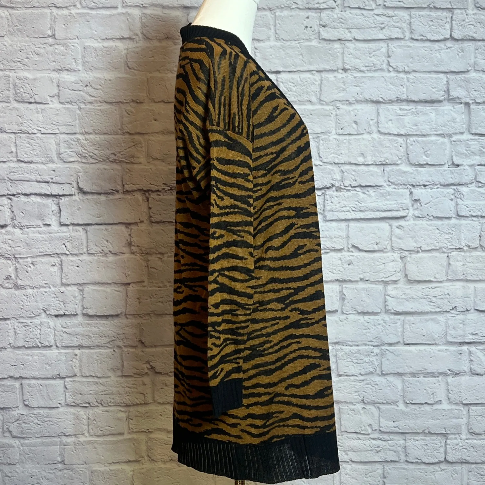Apt. 9 Tiger Print Open Front Longline Cardigan Sweater Size Small - Image 2