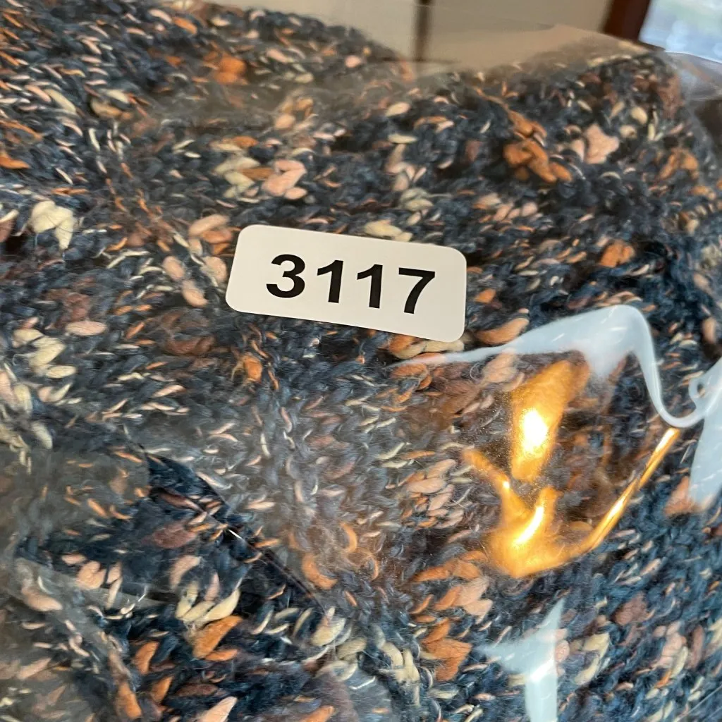 Hinge Woman's M Blue Textured Wide Neck Chunky Knit Fall Sweater Crochet Boho - Image 10