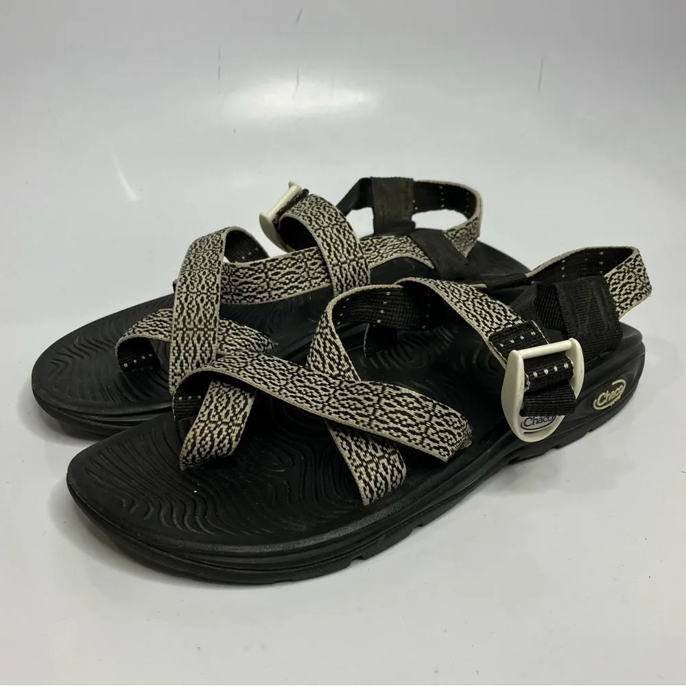 Chaco Z‎ Volv 2 black & white sandals size 8 - Image 2