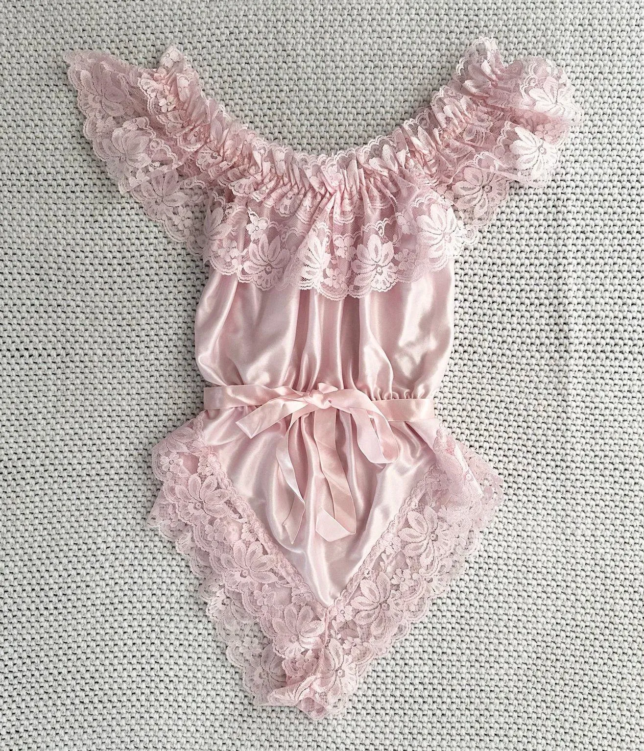 Dolores For Poirettes Union Vintage Pink Bride Lace Off Shoulder High Cut Teddy Size M - Image 8