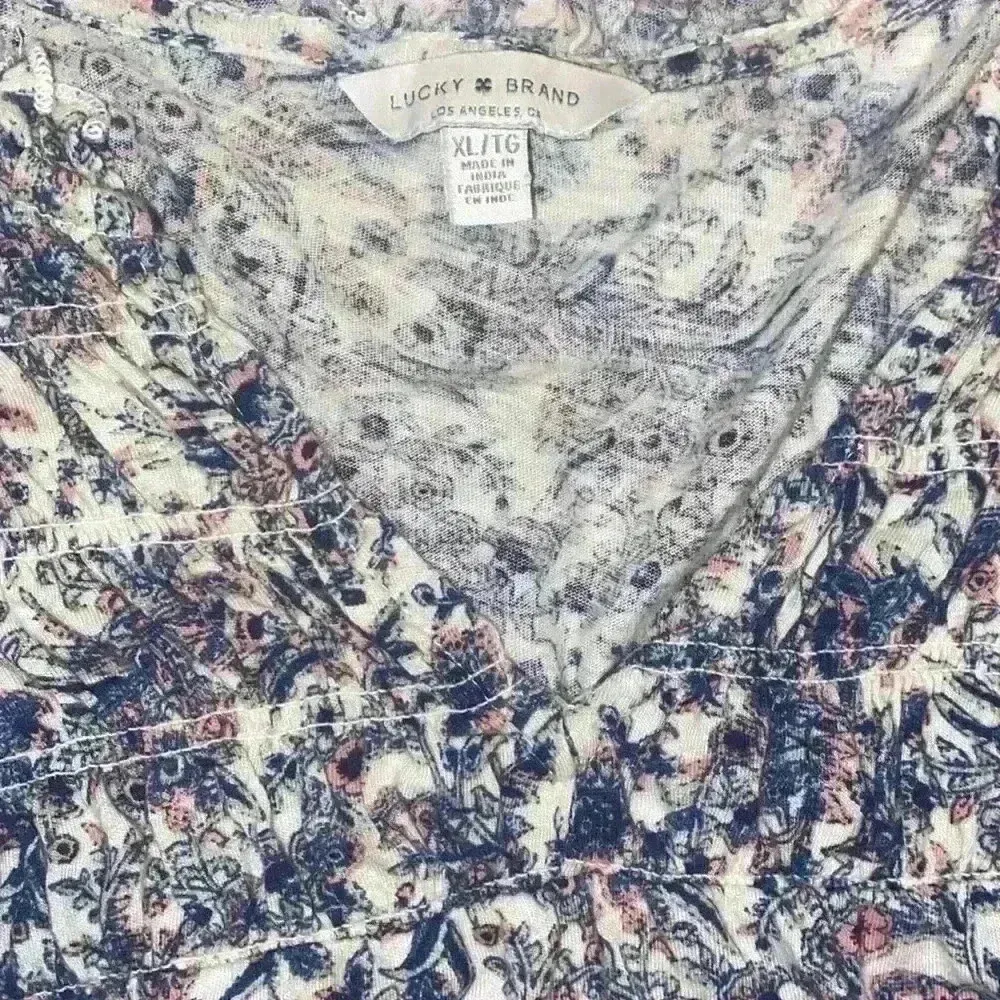 Lucky Brand blouse size XLARGE - Image 3