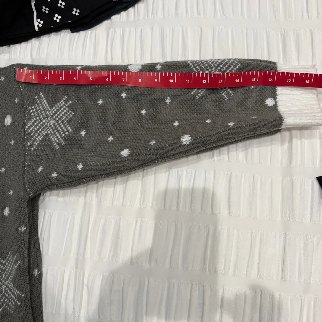 Christmas sweater reindeer snowflakes and falling snow size xxl - Image 6