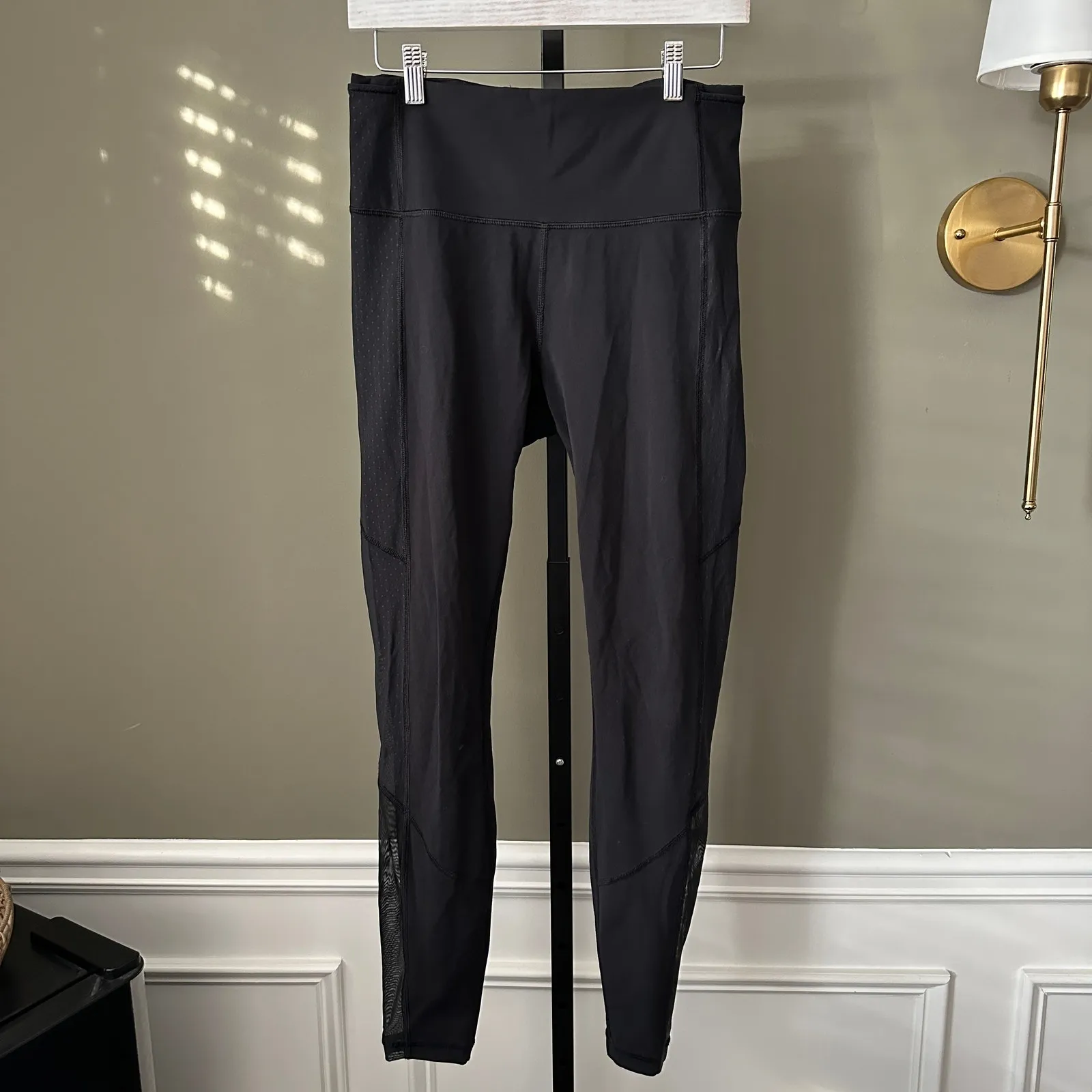 Lululemon Body Con Tight Black Size 10 - Image 2