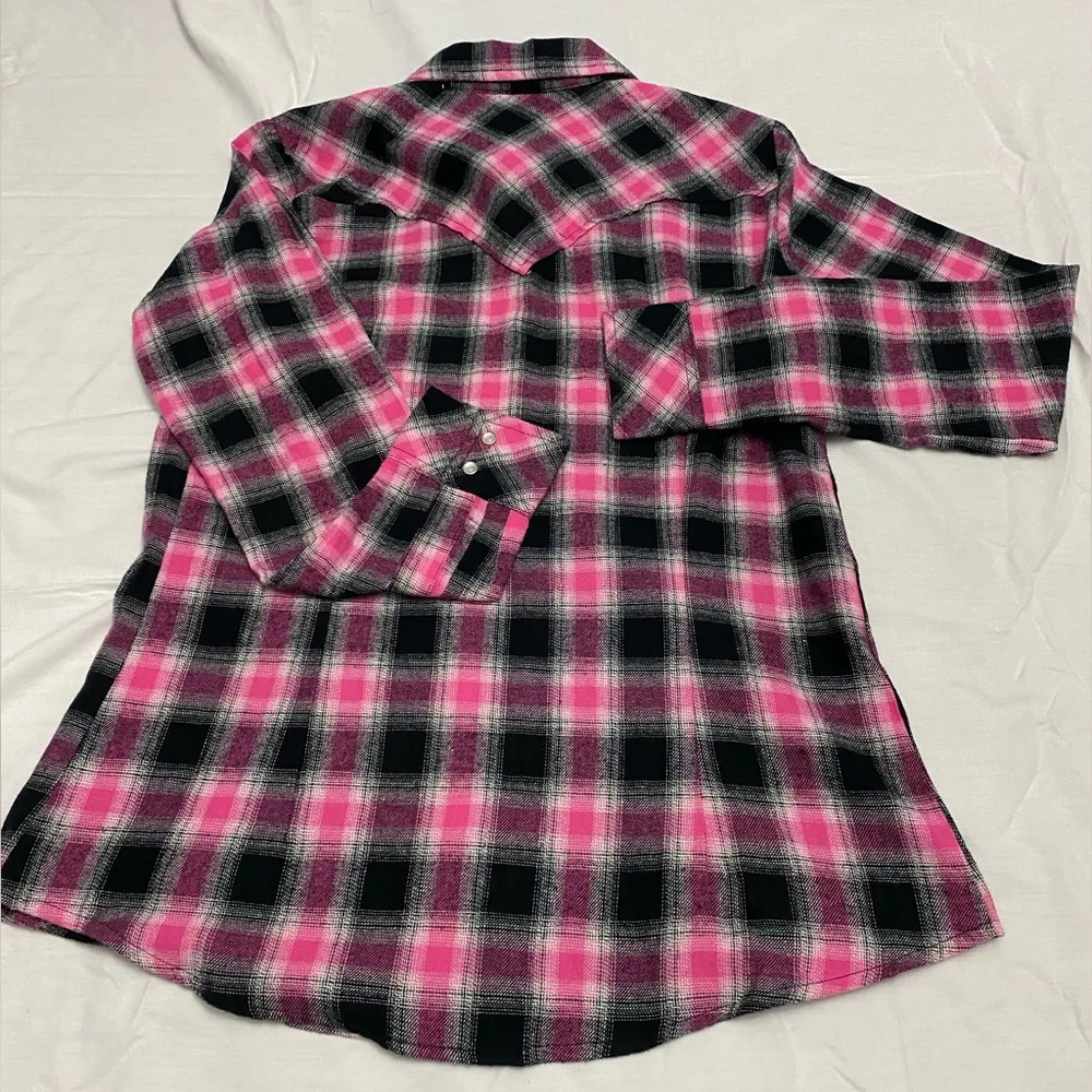 Womens Western long sleeved Flannel - Image 8