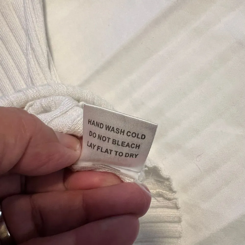 Bellini Ribbed Form Fitting White Cardigan‎ with Gold Accents - Image 6