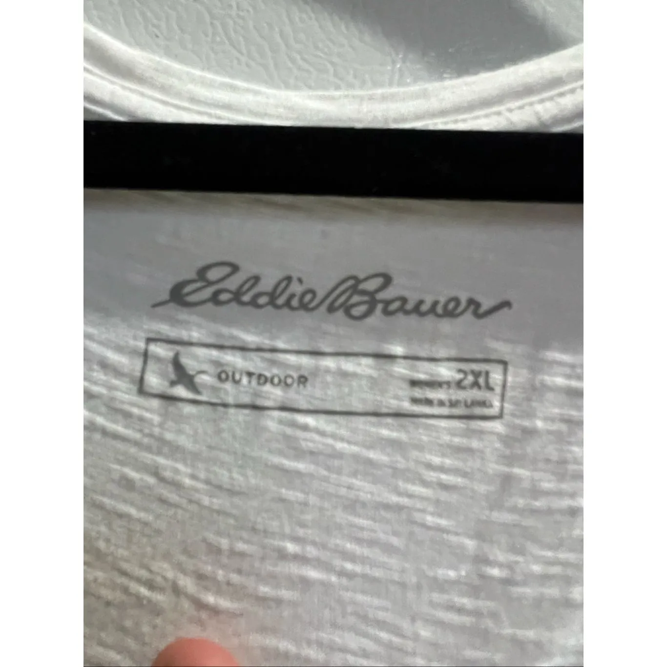 Eddie Bauer White T-Shirt Woman’s Size 2XL Flawed-Stains - Image 5