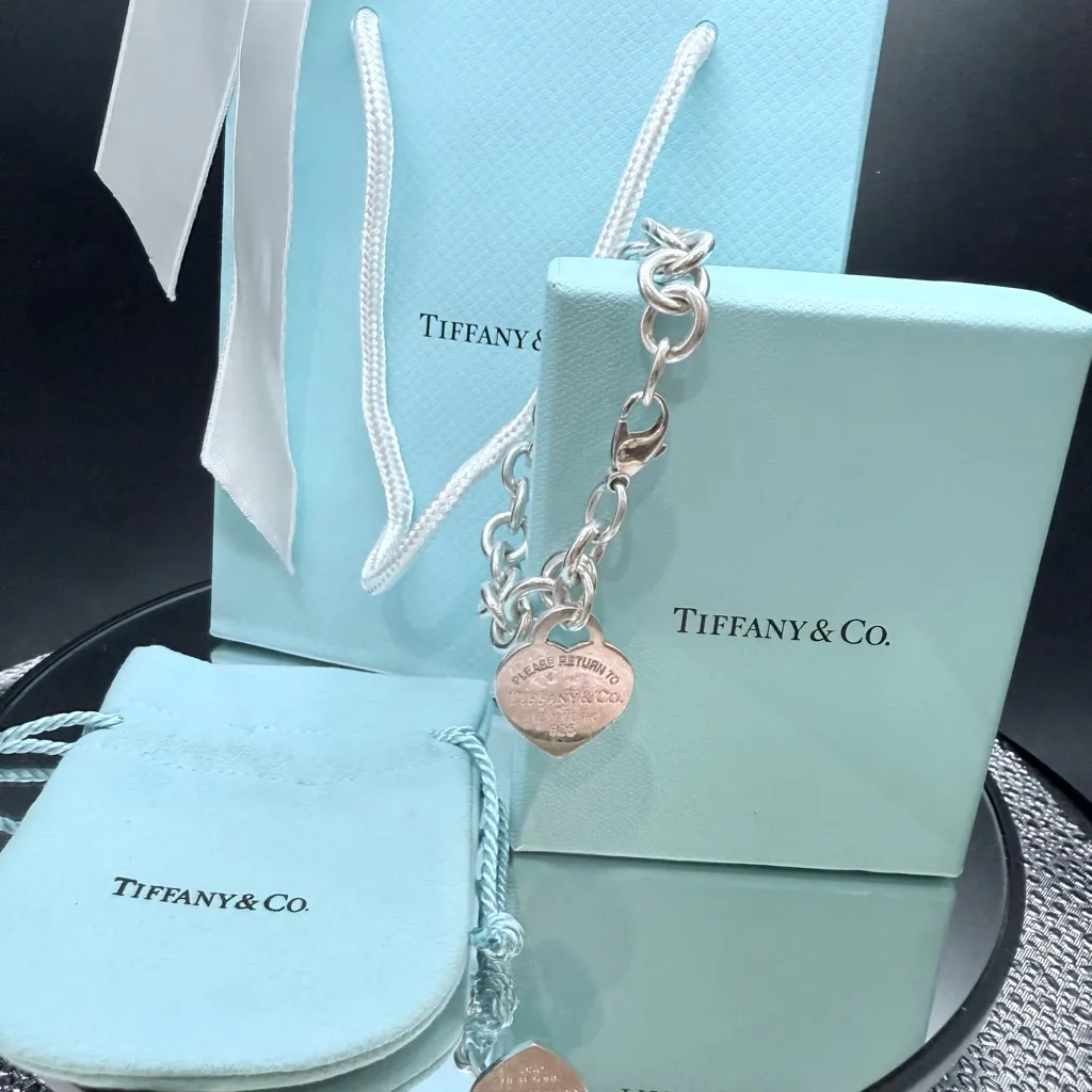 Tiffany & Co. Return to Tiffany Heart Tag Charm Bracelet Sterling Silver 7.5” - Image 2