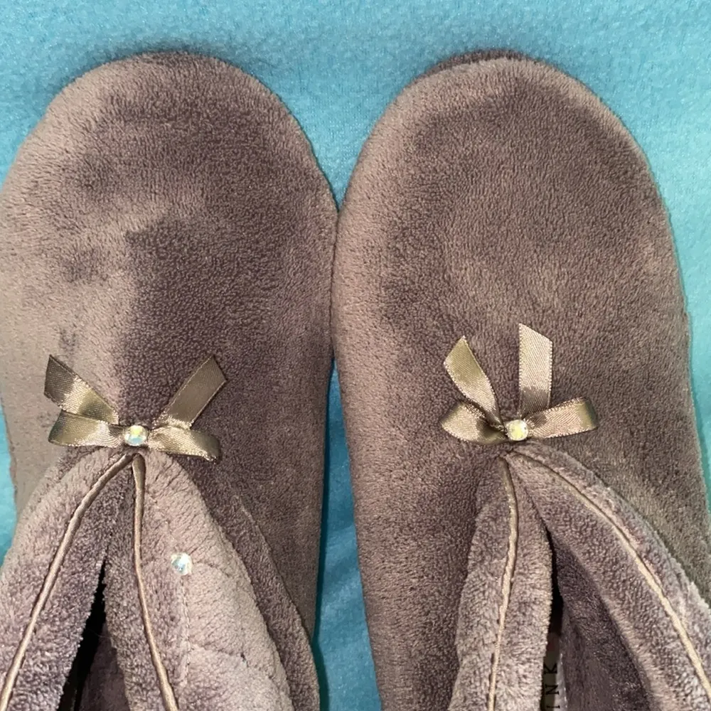 PINK K Claudia fleece slipper booties gray bows rhinestones NEW size 11 - Image 5