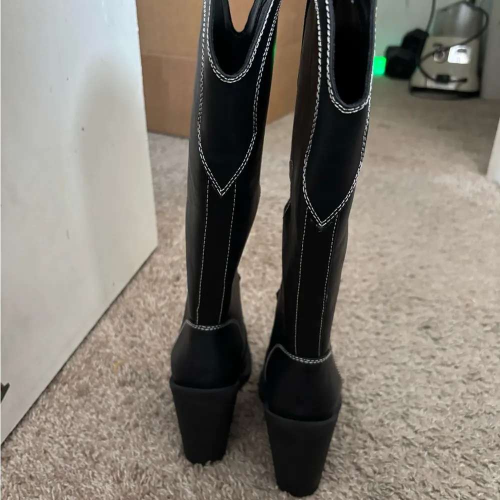 DOLLS KILL FEELIN GOOD BLACK COWBOY BOOTS SIZE 5 WESTERN RODEO COUNTRY - Image 4