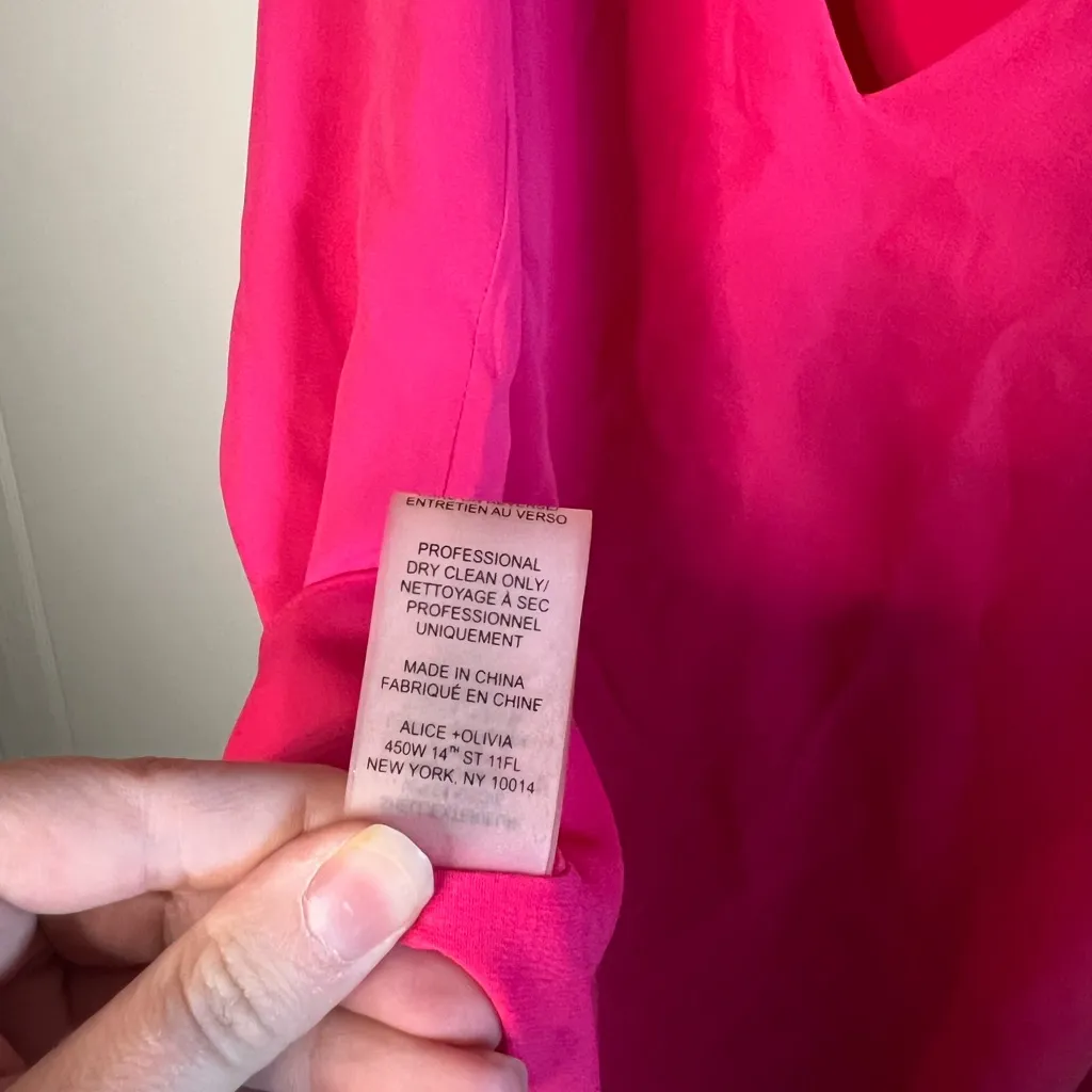 Alice + Olivia  Trina Bow Back Silk Shift Dress - Image 11