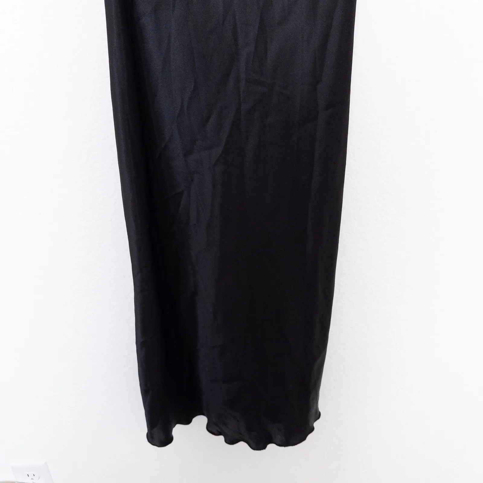 Y2K Bebe Womens Dress Size M Black Satin Slip Midi Minimalist 90s‎ Party Cowl - Image 4