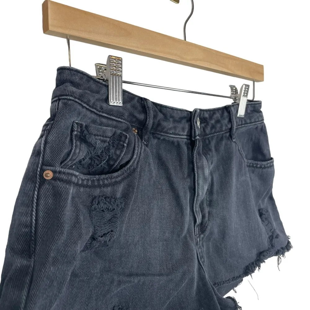 PacSun High Rise Distressed Festival Denim Shorts in Black Size 27 - Image 9