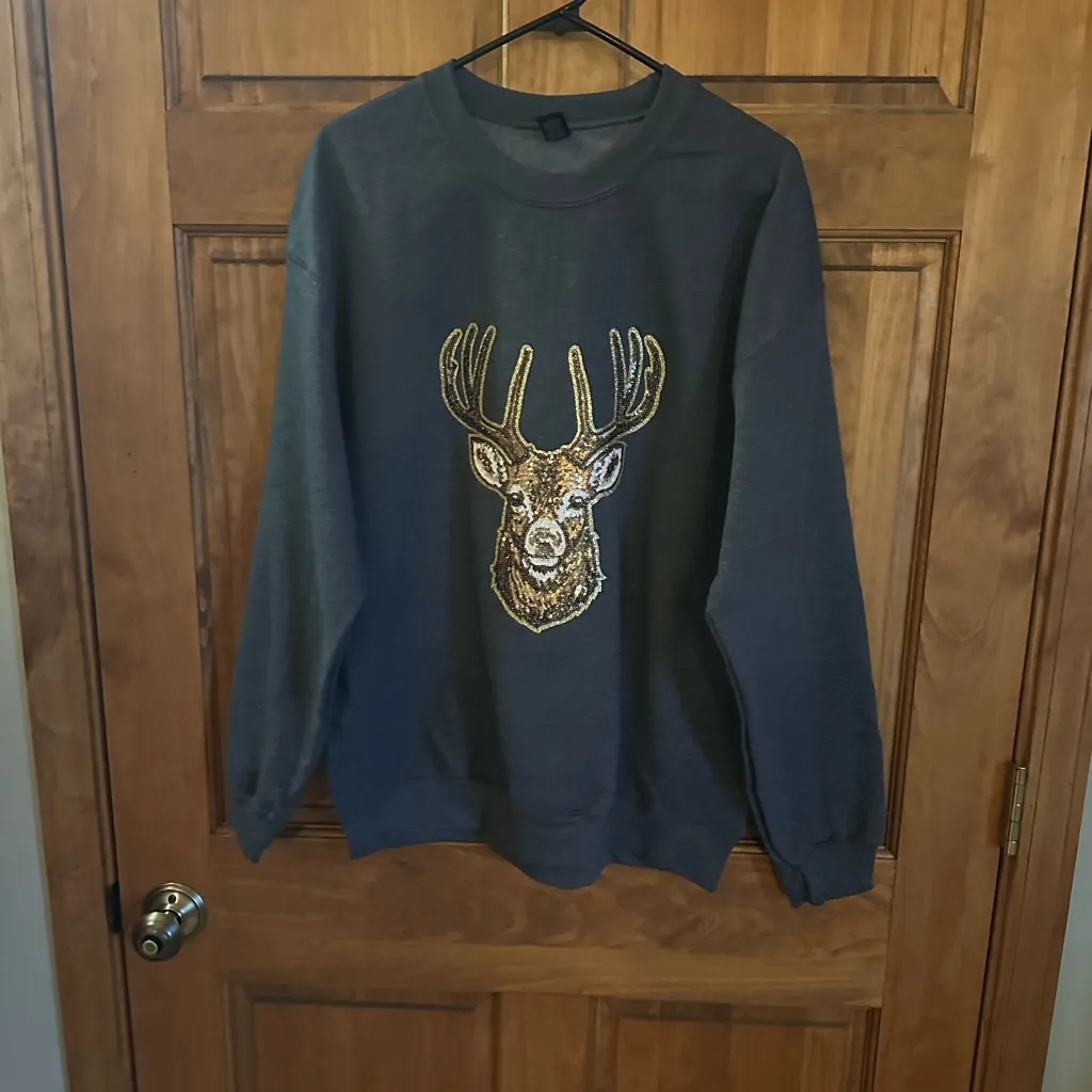 Deer big buck hunting Women's sequin Graphic Sweatshirt Size L - Image 6