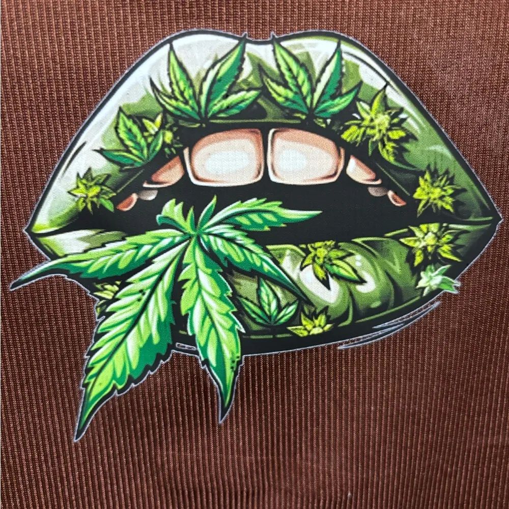 Mary Jane Weed Lips Custom Graphic Crop Top Brown Size L - Image 2