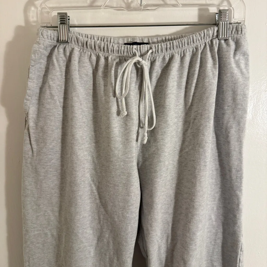 Brandy Melville Light Gray Knit Sweat Pants Womens Small - Image 2