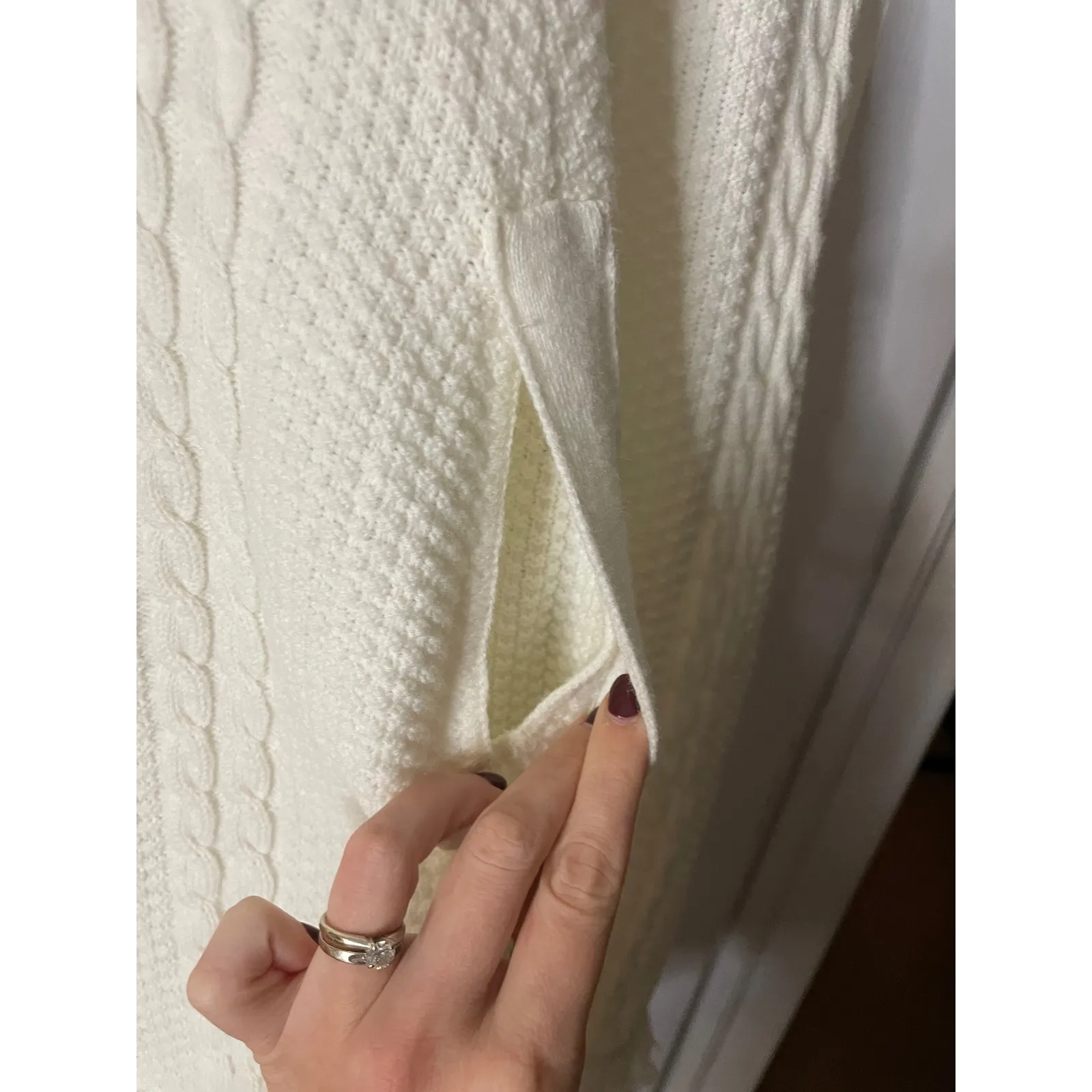 British Vogue Wintuk Cream Cable Knit Fringe Cape Shawl Sweater Size undefined - Image 6