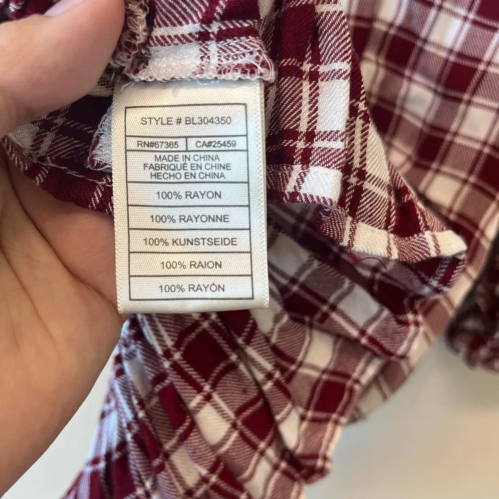 BB Dakota Steve Madden checkered smocked blouse - Image 4