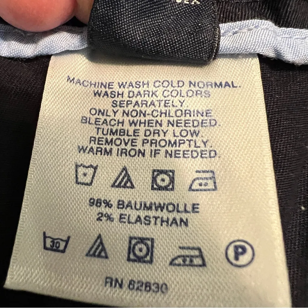 Lands End dark navy Fit 2 shorts size 16 - Image 8