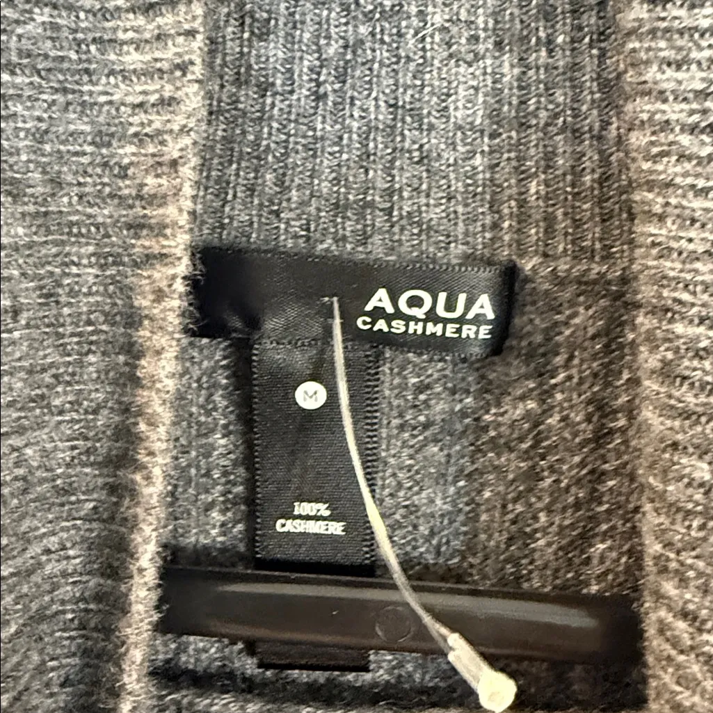 Women's Aqua Cashmere sweater medium - Image 5