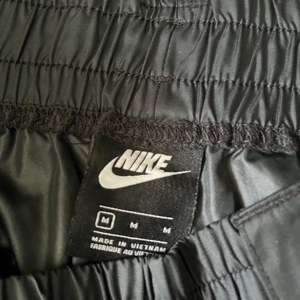 Nike Swoosh Black Cargo Joggers - Image 7