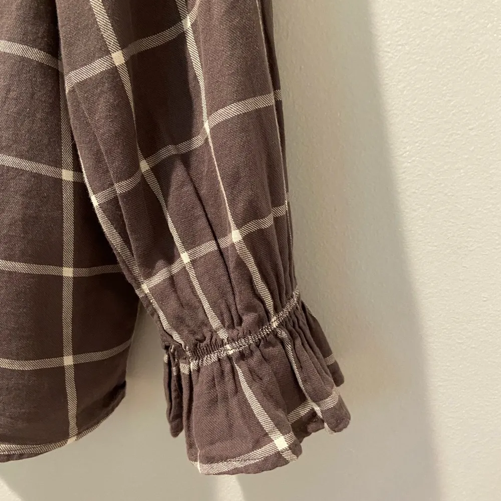 H&M Divided Geometric Button-down blouse grey & white plaid size 2 - Image 8