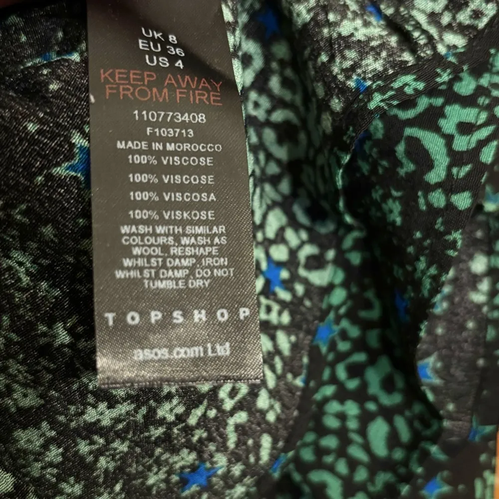 NWT Topshop Women's Mixed Print Tie-Front Blouse - Image 8