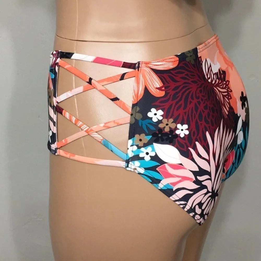 Vince Camuto Lagoon floral high waisted bikini. Large - Image 7