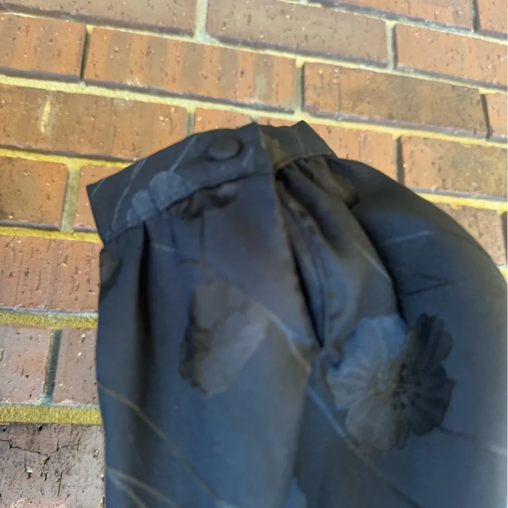 A New Day Long Sleeve Surplice Top Blouse Solid Black Floral Size small EUC - Image 4