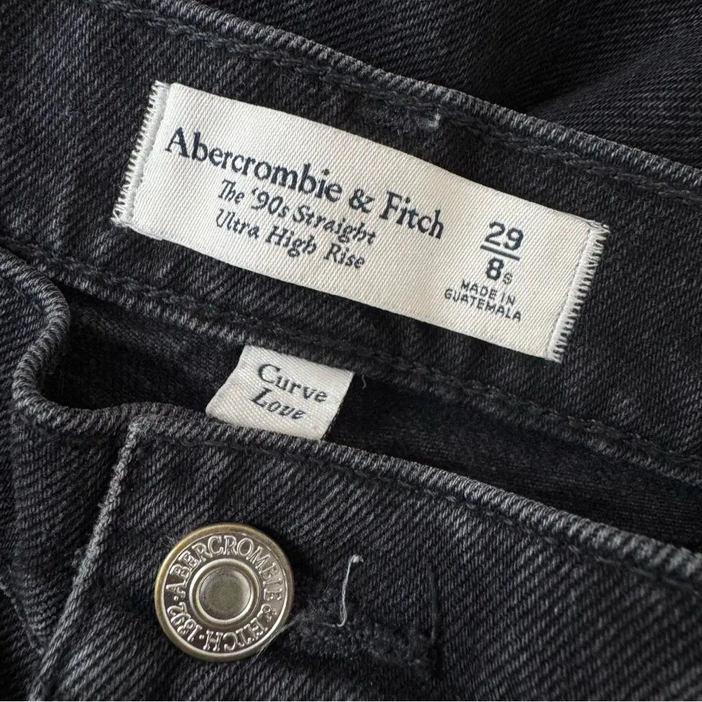 A&F Curve Love Ultra High Rise 90s Straight Jean in Black Destroy 29/8 Short - Image 11