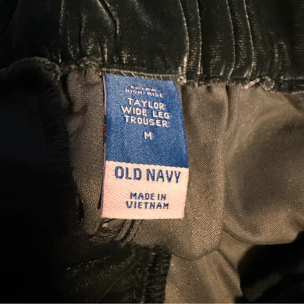 Old Navy Extra High-Waisted Velvet Taylor Pants wide leg dark bottle green M NWT - Image 5