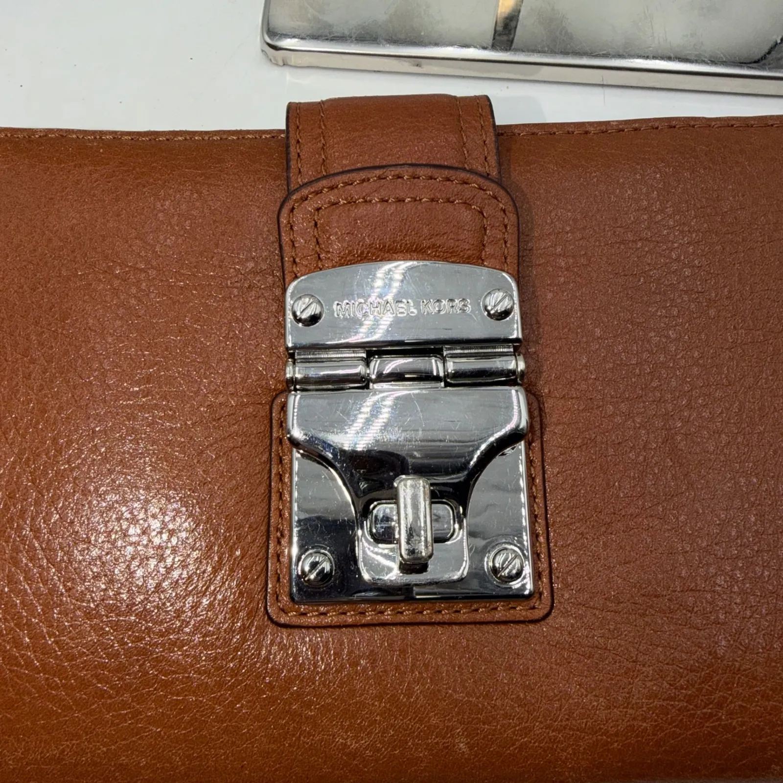 MICHAEL KORS Brown Leather Trifold Wallet Snap Closure Card Slots Coin Pocket - Image 9