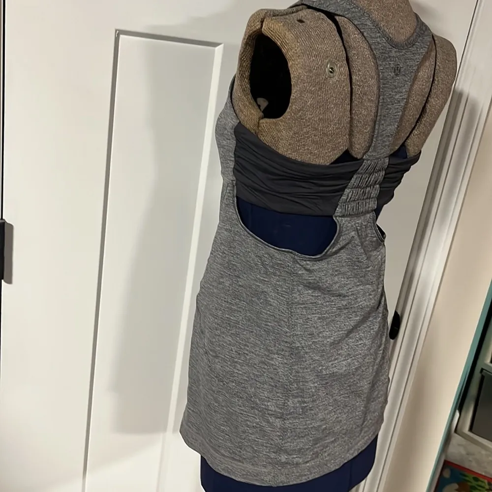 Lululemon Turbo Tank Gray Size 4 - Image 5