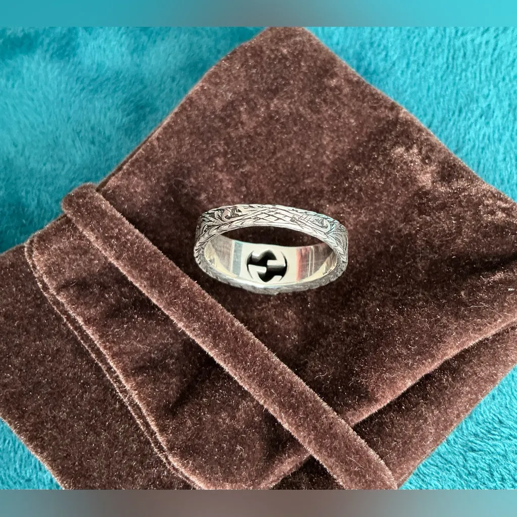 GUCCI ALL SILVER RING 🔥🔥UNISEX🔥 - Image 10