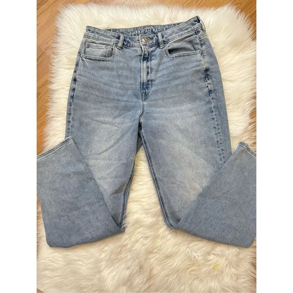 American Eagle  Light Wash Mom Jeans 8 - Image 2